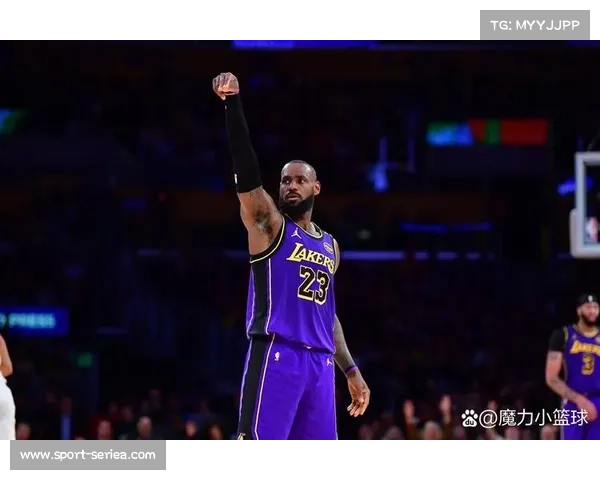 湖人124-104逆转独行侠取三连胜，詹姆斯28+10+12创41岁三双纪录