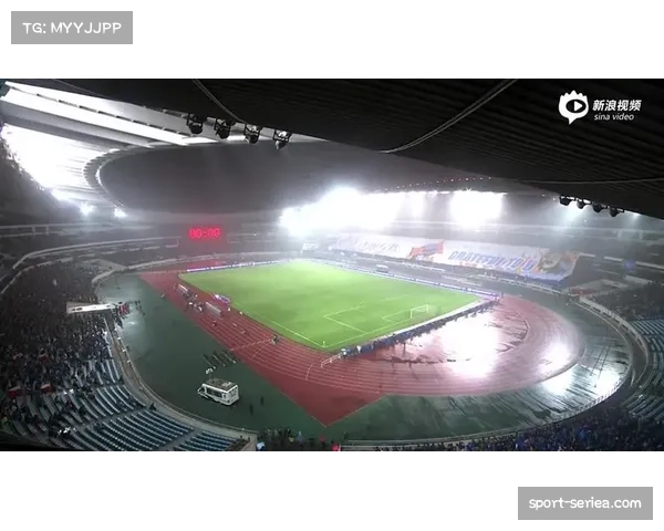 成都主场再次呈现“星光”TIFO，向传奇致敬